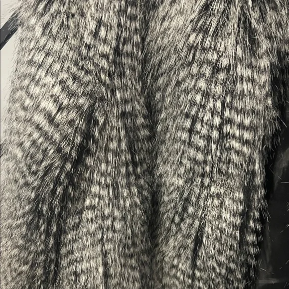 Urban code London Faux Fur Jacket Vintage Inspired Soft Timeless Chic Size 8 - Picture 2 of 7